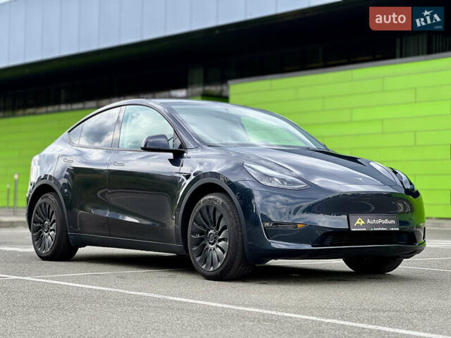 Серый Тесла Model Y, объемом двигателя 0 л и пробегом 13 тыс. км за 32999 $, фото 9 на Automoto.ua