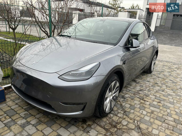 Сірий Тесла Model Y, об'ємом двигуна 0 л та пробігом 29 тис. км за 32000 $, фото 2 на Automoto.ua
