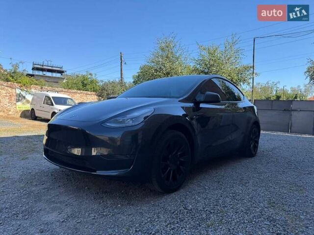 Серый Тесла Model Y, объемом двигателя 0 л и пробегом 22 тыс. км за 30900 $, фото 15 на Automoto.ua