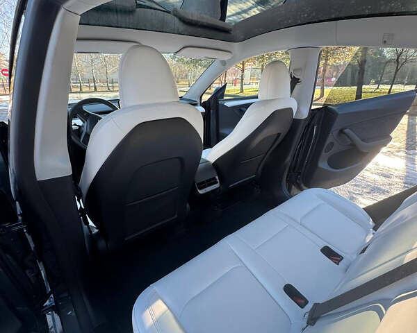 Серый Тесла Model Y, объемом двигателя 0 л и пробегом 9 тыс. км за 29500 $, фото 73 на Automoto.ua