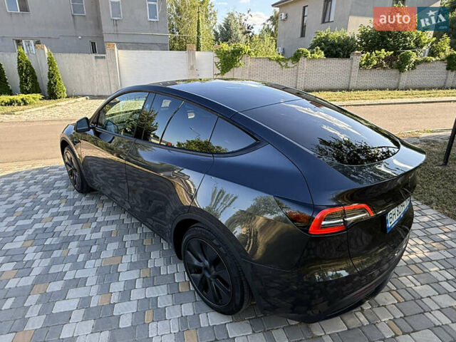 Серый Тесла Model Y, объемом двигателя 0 л и пробегом 3 тыс. км за 27000 $, фото 4 на Automoto.ua
