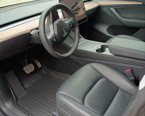 Сірий Тесла Model Y, об'ємом двигуна 0 л та пробігом 24 тис. км за 25000 $, фото 19 на Automoto.ua
