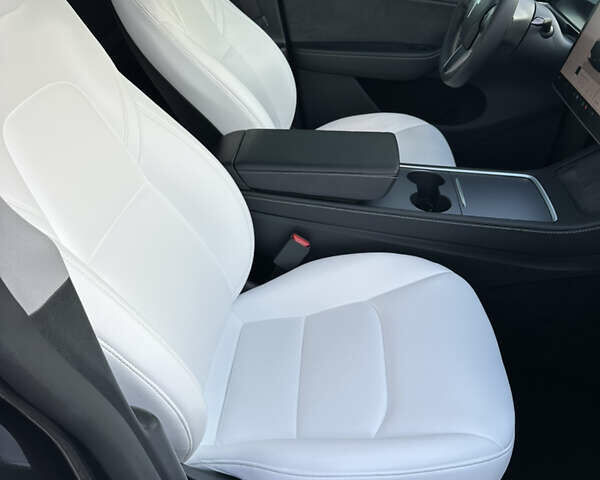 Сірий Тесла Model Y, об'ємом двигуна 0 л та пробігом 30 тис. км за 33999 $, фото 17 на Automoto.ua