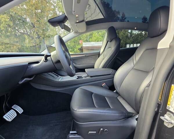 Сірий Тесла Model Y, об'ємом двигуна 0 л та пробігом 19 тис. км за 34900 $, фото 20 на Automoto.ua