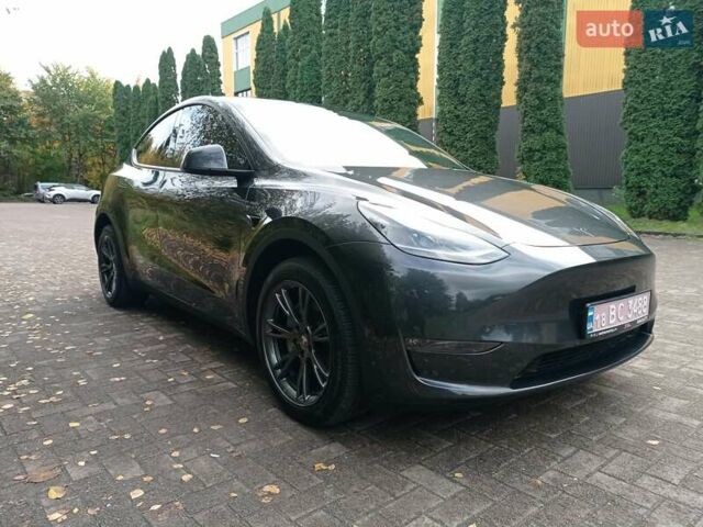 Серый Тесла Model Y, объемом двигателя 0 л и пробегом 7 тыс. км за 30800 $, фото 5 на Automoto.ua