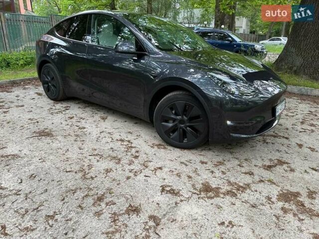 Серый Тесла Model Y, объемом двигателя 0 л и пробегом 9 тыс. км за 29990 $, фото 8 на Automoto.ua