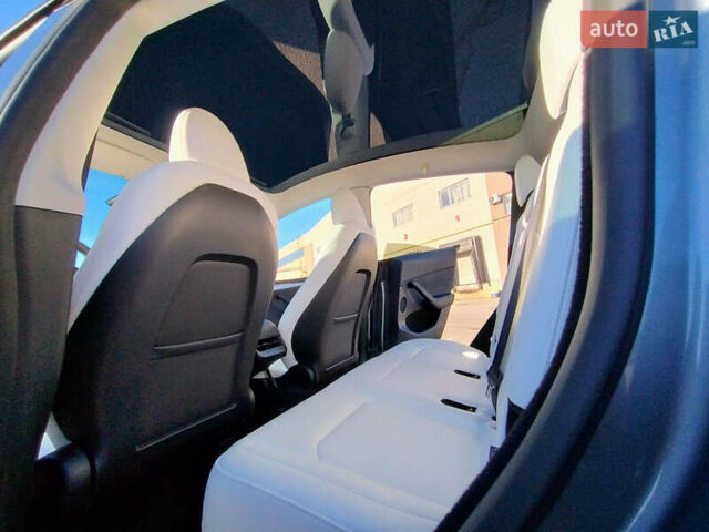 Сірий Тесла Model Y, об'ємом двигуна 0 л та пробігом 15 тис. км за 29988 $, фото 36 на Automoto.ua