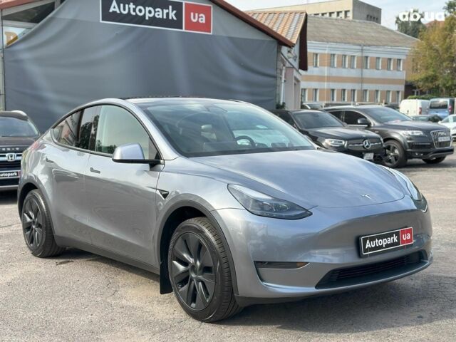 Серый Тесла Model Y, объемом двигателя 0 л и пробегом 7 тыс. км за 28480 $, фото 3 на Automoto.ua