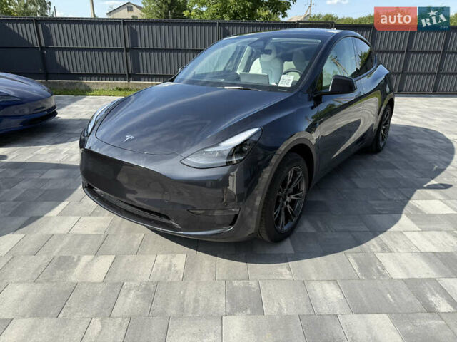 Сірий Тесла Model Y, об'ємом двигуна 0 л та пробігом 1 тис. км за 34900 $, фото 1 на Automoto.ua