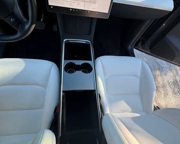 Серый Тесла Model Y, объемом двигателя 0 л и пробегом 9 тыс. км за 29500 $, фото 68 на Automoto.ua