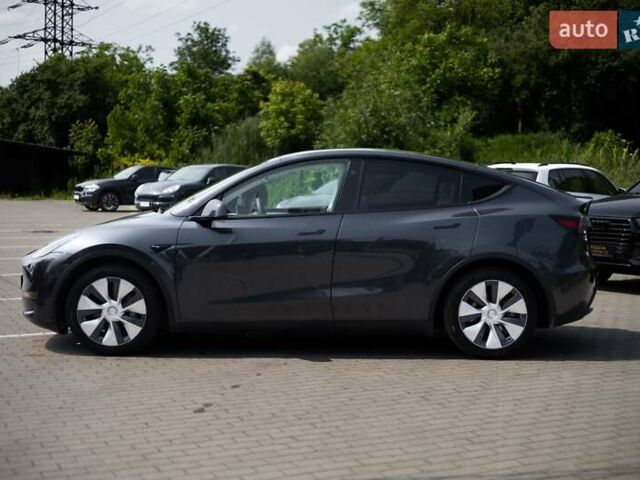 Серый Тесла Model Y, объемом двигателя 0 л и пробегом 24 тыс. км за 29500 $, фото 7 на Automoto.ua