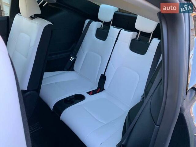 Сірий Тесла Model Y, об'ємом двигуна 0 л та пробігом 6 тис. км за 30900 $, фото 32 на Automoto.ua