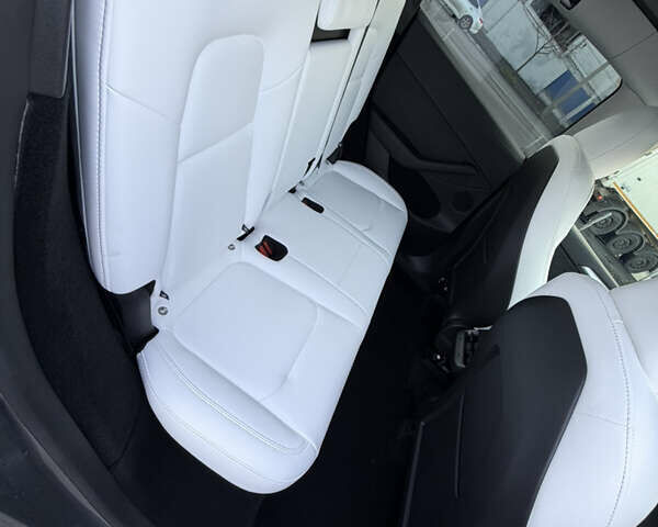 Сірий Тесла Model Y, об'ємом двигуна 0 л та пробігом 6 тис. км за 33000 $, фото 21 на Automoto.ua