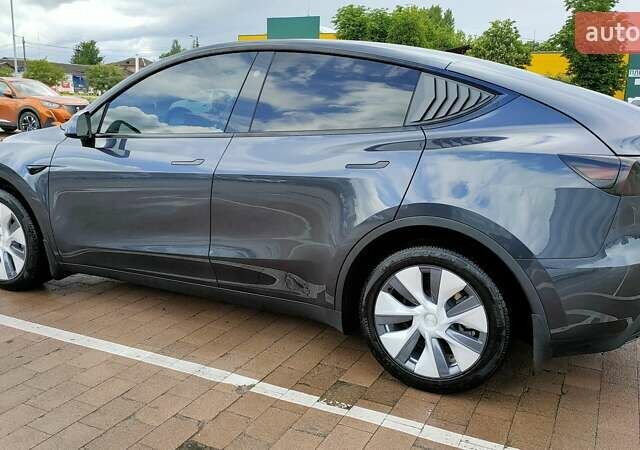 Серый Тесла Model Y, объемом двигателя 0 л и пробегом 11 тыс. км за 30599 $, фото 15 на Automoto.ua