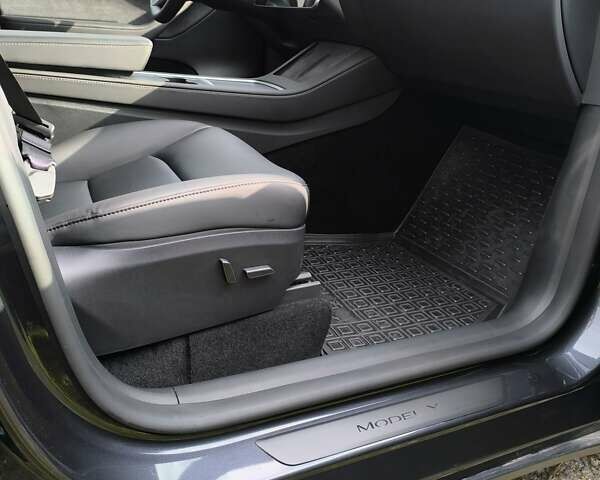 Тесла Model Y 2024 в Виннице на Automoto.ua Серый Тесла Model Y, объемом двигателя 0 л и пробегом 4 тыс. км за 29900 $, фото 17 на Automoto.ua
