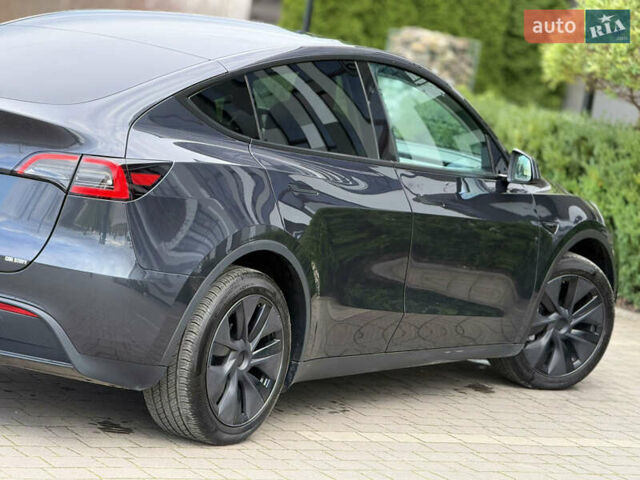 Сірий Тесла Model Y, об'ємом двигуна 0 л та пробігом 13 тис. км за 29999 $, фото 39 на Automoto.ua