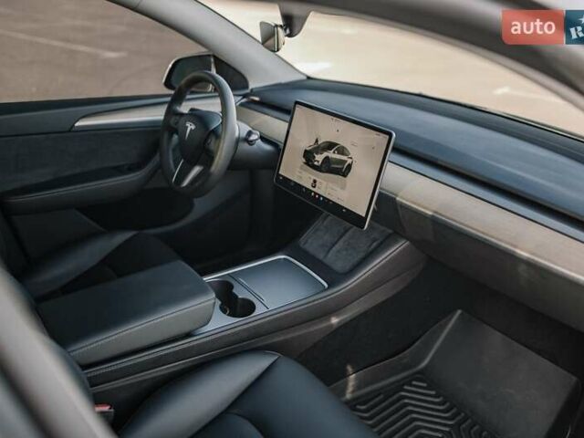 Серый Тесла Model Y, объемом двигателя 0 л и пробегом 6 тыс. км за 33500 $, фото 60 на Automoto.ua