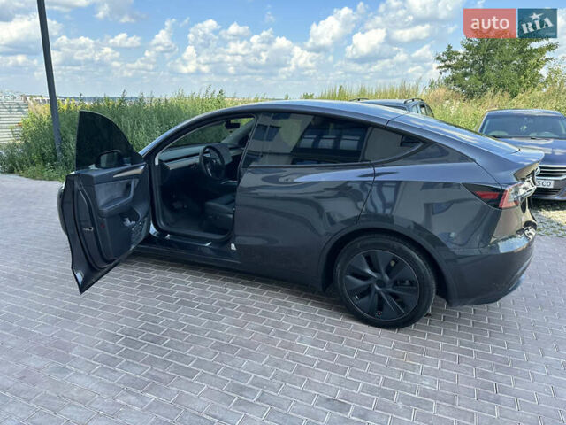 Серый Тесла Model Y, объемом двигателя 0 л и пробегом 6 тыс. км за 35999 $, фото 46 на Automoto.ua