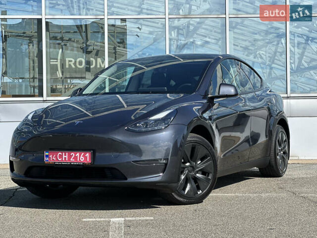 Серый Тесла Model Y, объемом двигателя 0 л и пробегом 1 тыс. км за 35490 $, фото 7 на Automoto.ua