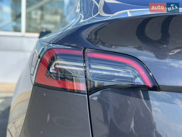Серый Тесла Model Y, объемом двигателя 0 л и пробегом 1 тыс. км за 35490 $, фото 19 на Automoto.ua