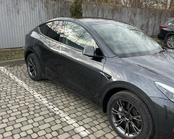 Сірий Тесла Model Y, об'ємом двигуна 0 л та пробігом 43 тис. км за 32500 $, фото 1 на Automoto.ua