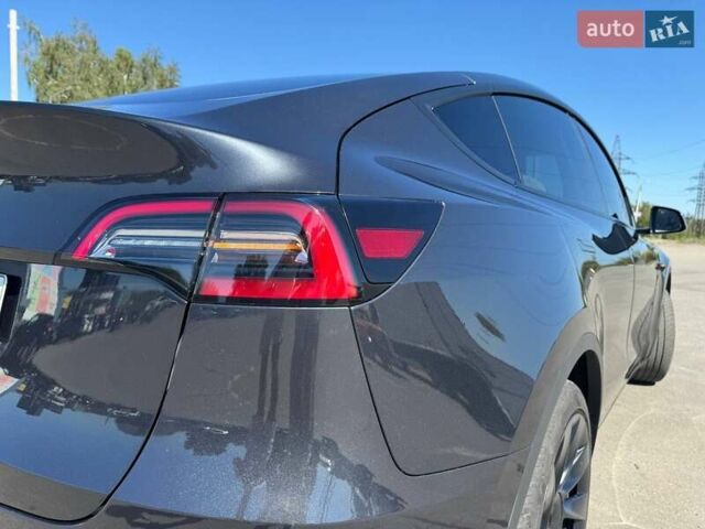 Серый Тесла Model Y, объемом двигателя 0 л и пробегом 22 тыс. км за 30900 $, фото 7 на Automoto.ua