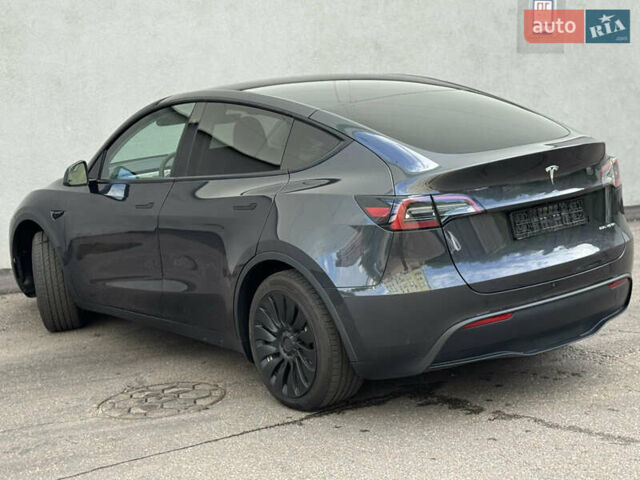 Серый Тесла Model Y, объемом двигателя 0 л и пробегом 14 тыс. км за 33500 $, фото 6 на Automoto.ua