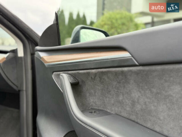 Сірий Тесла Model Y, об'ємом двигуна 0 л та пробігом 13 тис. км за 29999 $, фото 46 на Automoto.ua
