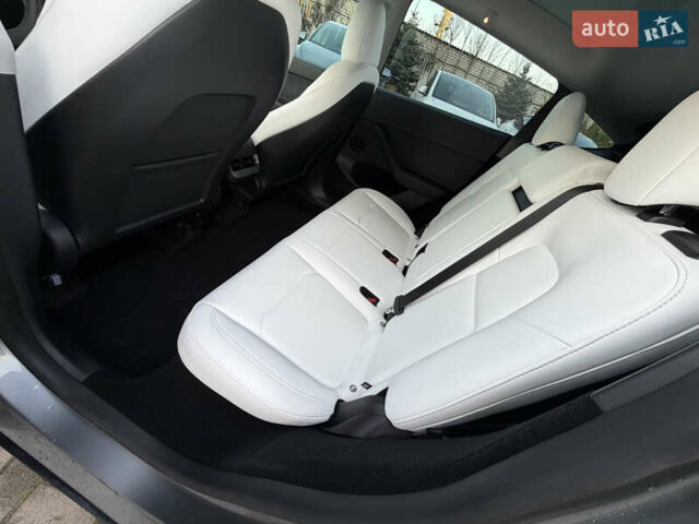 Сірий Тесла Model Y, об'ємом двигуна 0 л та пробігом 6 тис. км за 33000 $, фото 20 на Automoto.ua