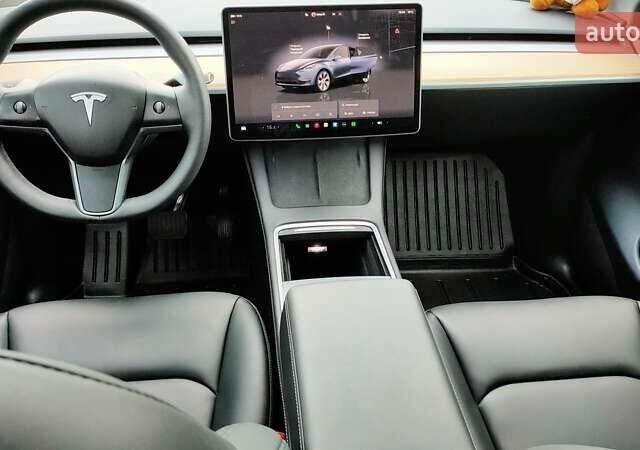 Серый Тесла Model Y, объемом двигателя 0 л и пробегом 11 тыс. км за 30599 $, фото 7 на Automoto.ua