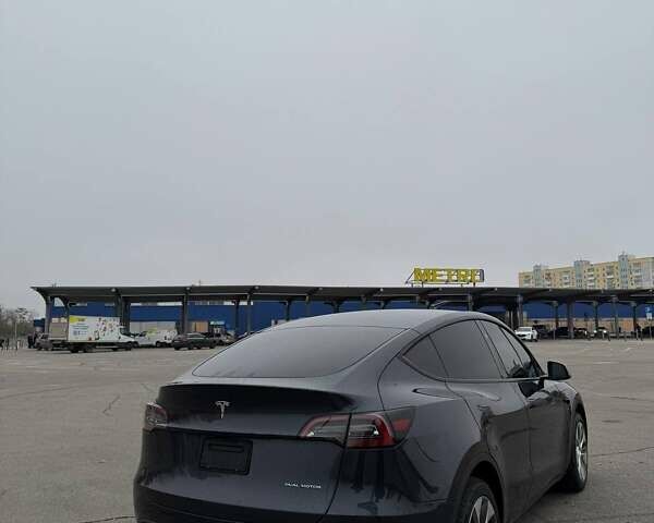 Серый Тесла Model Y, объемом двигателя 0 л и пробегом 38 тыс. км за 33500 $, фото 11 на Automoto.ua