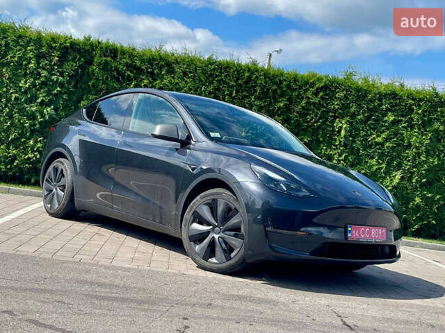 Сірий Тесла Model Y, об'ємом двигуна 0 л та пробігом 8 тис. км за 32000 $, фото 1 на Automoto.ua