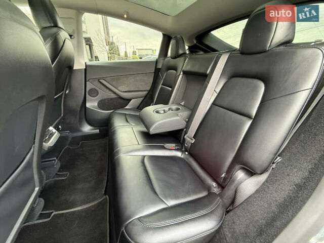 Сірий Тесла Model Y, об'ємом двигуна 0 л та пробігом 13 тис. км за 29999 $, фото 66 на Automoto.ua