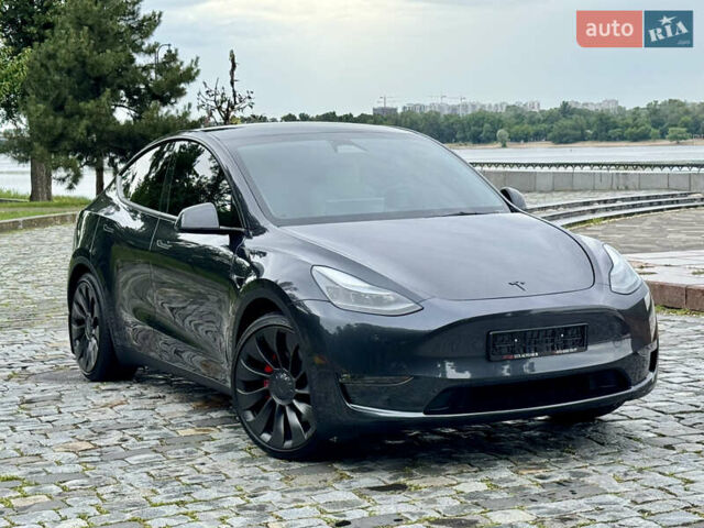 Серый Тесла Model Y, объемом двигателя 0 л и пробегом 7 тыс. км за 33999 $, фото 128 на Automoto.ua