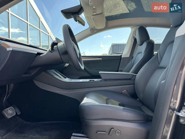 Серый Тесла Model Y, объемом двигателя 0 л и пробегом 1 тыс. км за 35490 $, фото 31 на Automoto.ua