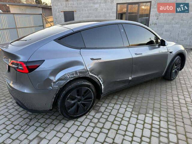 Серый Тесла Model Y, объемом двигателя 0 л и пробегом 9 тыс. км за 19800 $, фото 6 на Automoto.ua