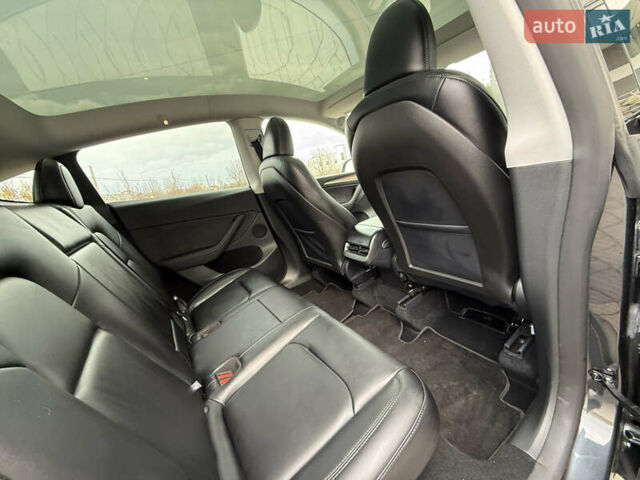 Сірий Тесла Model Y, об'ємом двигуна 0 л та пробігом 13 тис. км за 29999 $, фото 50 на Automoto.ua