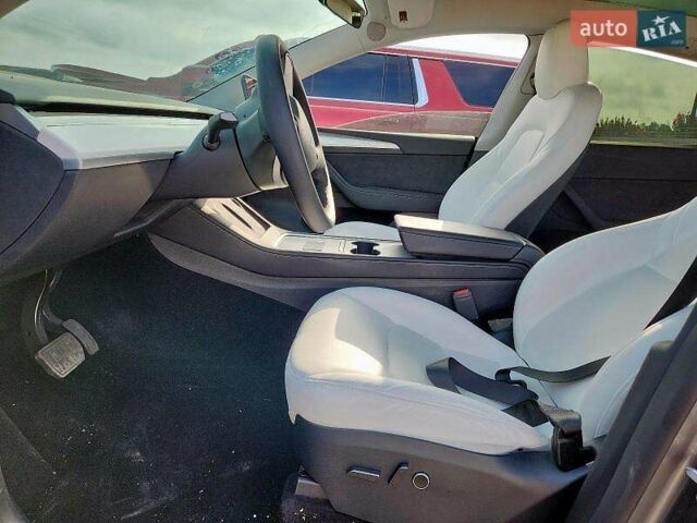 Серый Тесла Model Y, объемом двигателя 0 л и пробегом 26 тыс. км за 21800 $, фото 32 на Automoto.ua