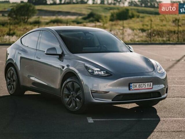 Серый Тесла Model Y, объемом двигателя 0 л и пробегом 6 тыс. км за 33500 $, фото 27 на Automoto.ua