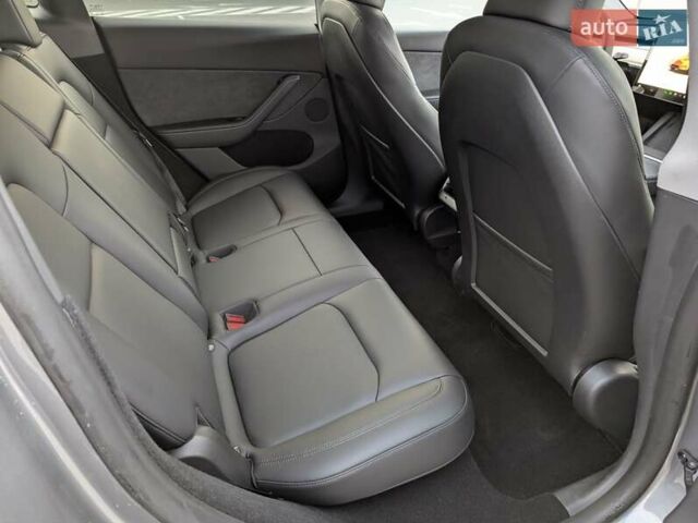 Серый Тесла Model Y, объемом двигателя 0 л и пробегом 6 тыс. км за 42900 $, фото 32 на Automoto.ua