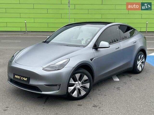 Серый Тесла Model Y, объемом двигателя 0 л и пробегом 25 тыс. км за 36700 $, фото 4 на Automoto.ua