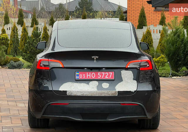 Серый Тесла Model Y, объемом двигателя 0 л и пробегом 21 тыс. км за 24000 $, фото 6 на Automoto.ua