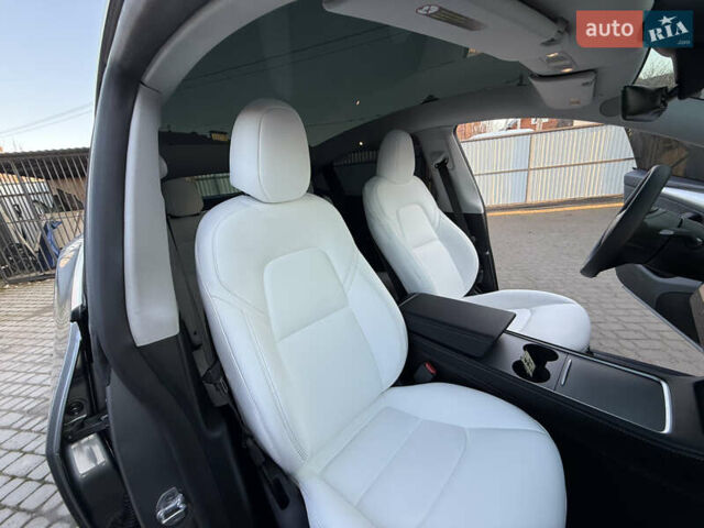 Серый Тесла Model Y, объемом двигателя 0 л и пробегом 9 тыс. км за 19800 $, фото 30 на Automoto.ua