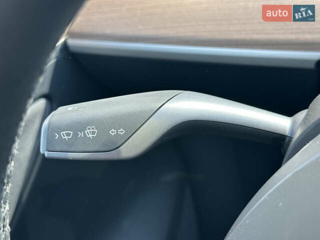 Серый Тесла Model Y, объемом двигателя 0 л и пробегом 1 тыс. км за 35490 $, фото 54 на Automoto.ua