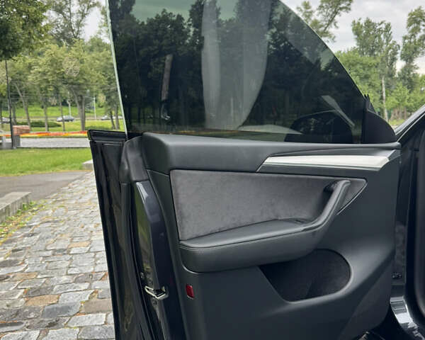 Серый Тесла Model Y, объемом двигателя 0 л и пробегом 7 тыс. км за 33999 $, фото 66 на Automoto.ua