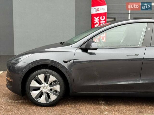 Сірий Тесла Model Y, об'ємом двигуна 0 л та пробігом 14 тис. км за 36999 $, фото 4 на Automoto.ua