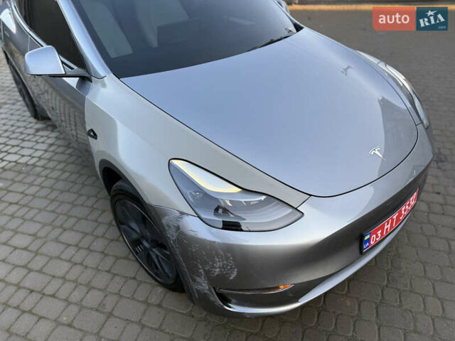 Серый Тесла Model Y, объемом двигателя 0 л и пробегом 9 тыс. км за 19800 $, фото 5 на Automoto.ua