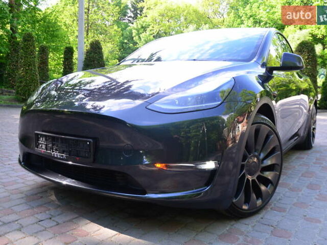 Серый Тесла Model Y, объемом двигателя 0 л и пробегом 51 тыс. км за 35800 $, фото 2 на Automoto.ua