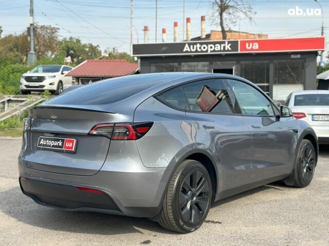 Серый Тесла Model Y, объемом двигателя 0 л и пробегом 7 тыс. км за 28480 $, фото 7 на Automoto.ua