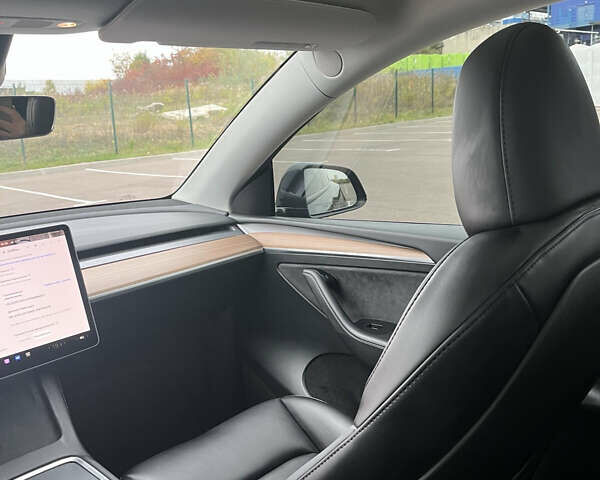 Тесла Model Y 2024 в Ровно на Automoto.ua Серый Тесла Model Y, объемом двигателя 0 л и пробегом 11 тыс. км за 33600 $, фото 13 на Automoto.ua